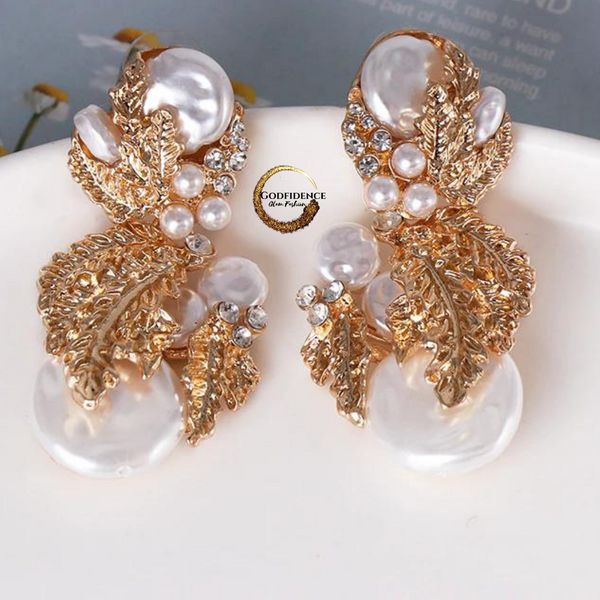 Glamatized Gala |  Exquisitely Crafted Pearl Earrings